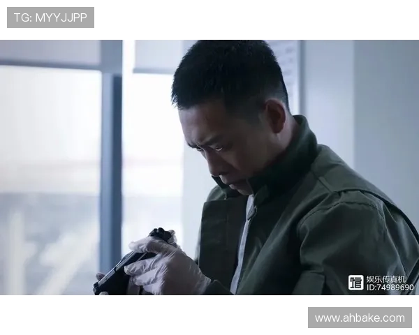 围绕黑名单展开的卧底追凶风暴掀起政商交锋与权力暗战