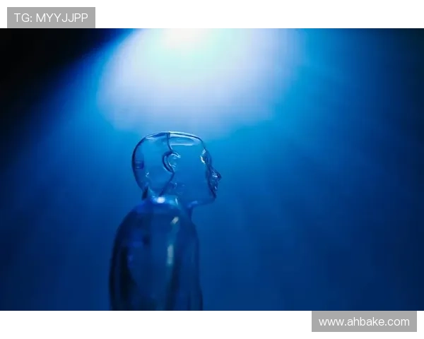 极品基老伴带你走进两代人的情感交织与生活挑战温馨喜剧中不可或缺的默契与成长